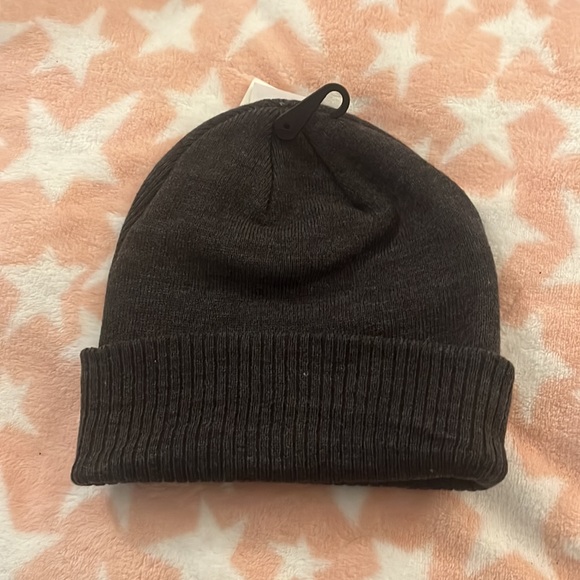SOLD-New with tags!! Timberland beanie, dark gray. - Picture 2 of 4